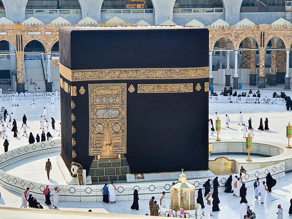 Pilgrims at the Holy Kaaba